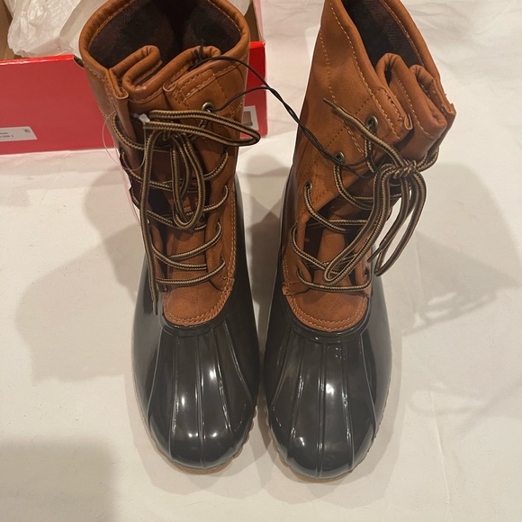 Duck boots brand new size 8 women’s in box - Picture 2 of 6